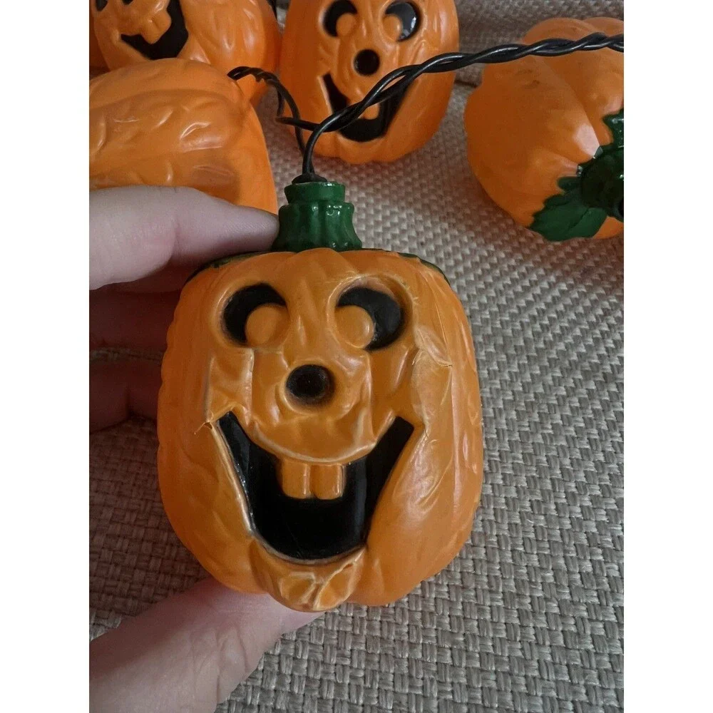 Vintage 10 Light Pumpkin Jack-O-Lantern Halloween String Strand Tested Blow Mold